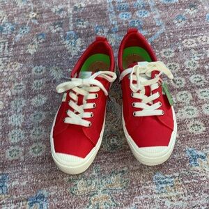 Cariuma Tennis Shoes Sneakers unisex women’s size 8.5 men’s 7